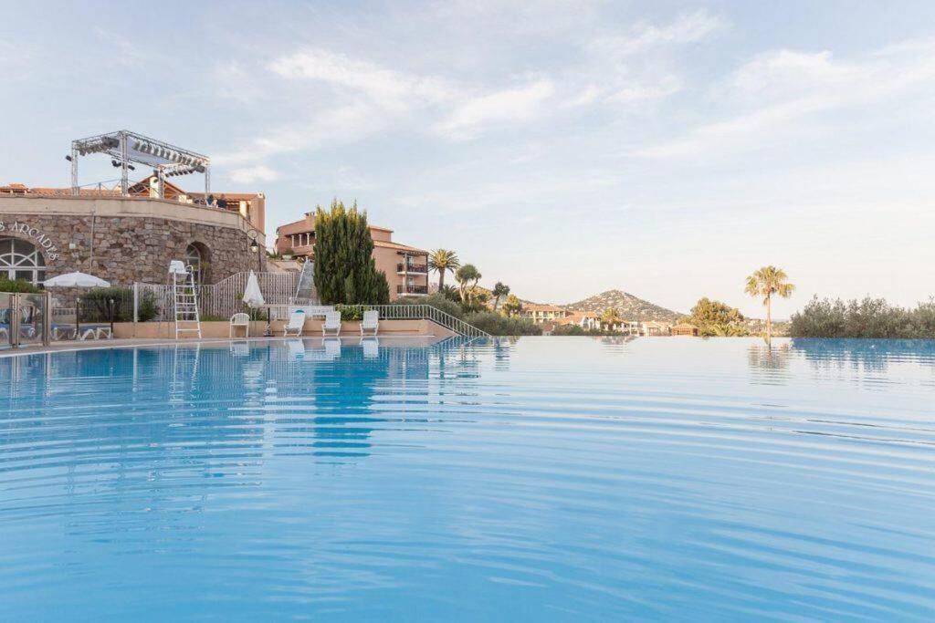 Dans Un Cadre D'Exception, Vue Mer Panoramique A Agay Cote D'Azur, Village Vacances Cap Esterel, T2 Avec Jardin, Golf, Climatisation, Wifi, 5 Piscines Saint-Raphaël Exteriör bild